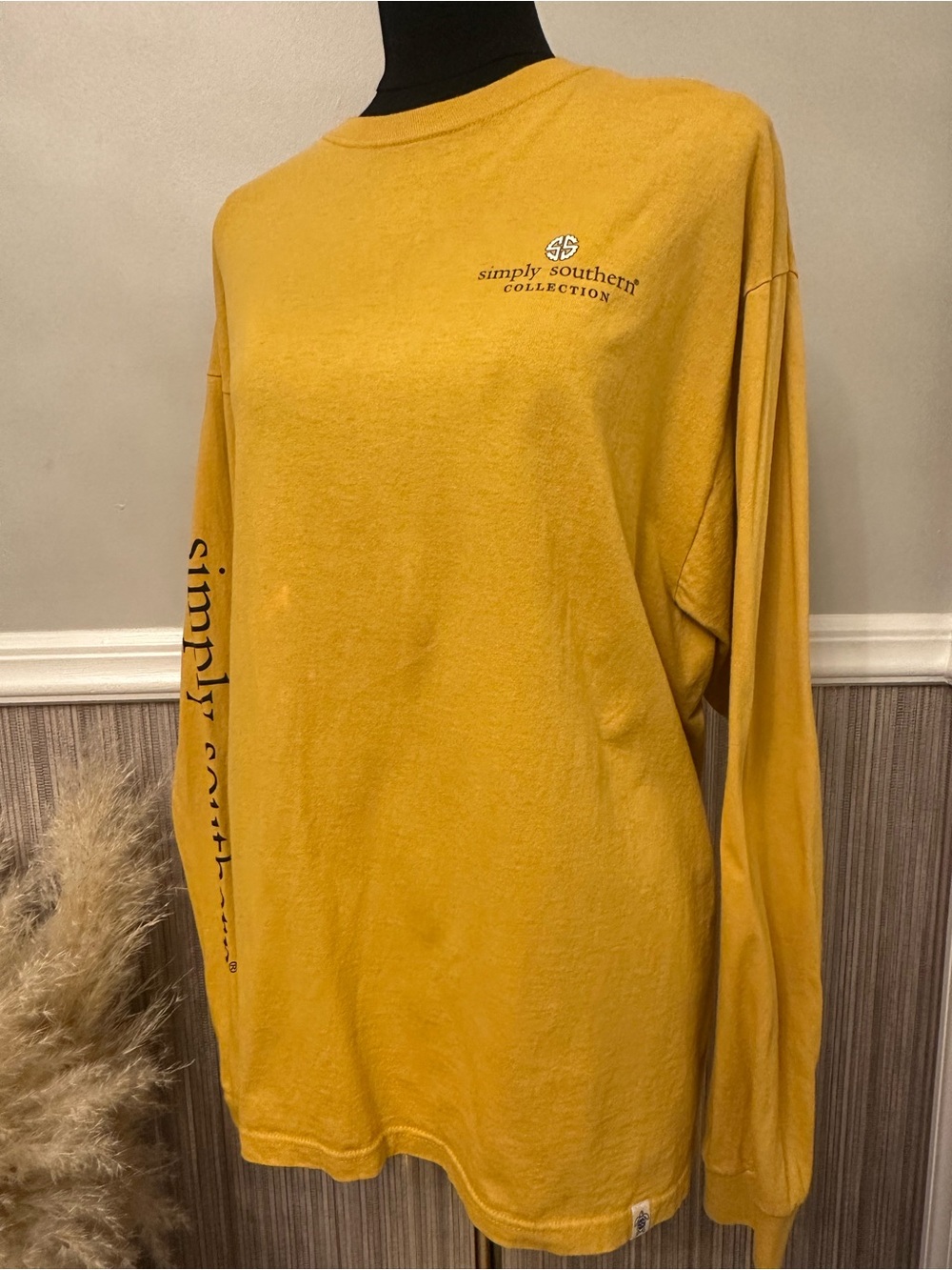 Simply Southern Collection Nurse Bee Kind Long Sleeve Graphic Tee XL Mustard - Picture 3 of 10